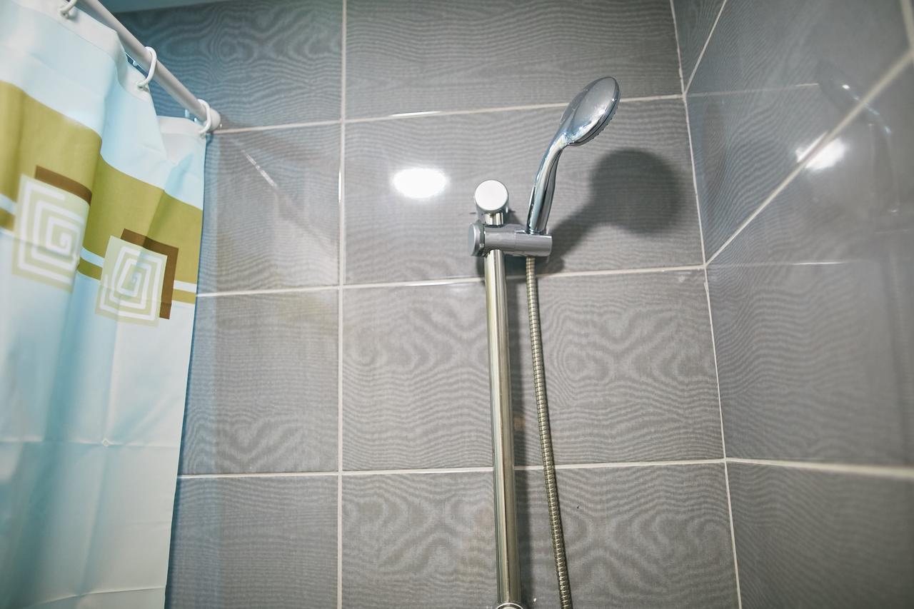 Hello Yellow Hostel Dnipro Ngoại thất bức ảnh