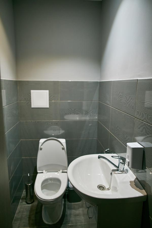 Hello Yellow Hostel Dnipro Ngoại thất bức ảnh