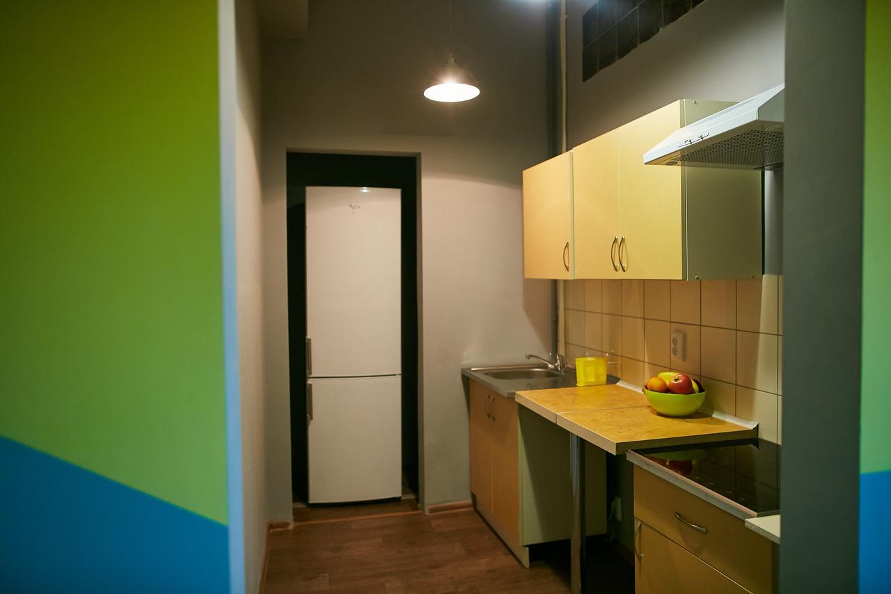 Hello Yellow Hostel Dnipro Ngoại thất bức ảnh
