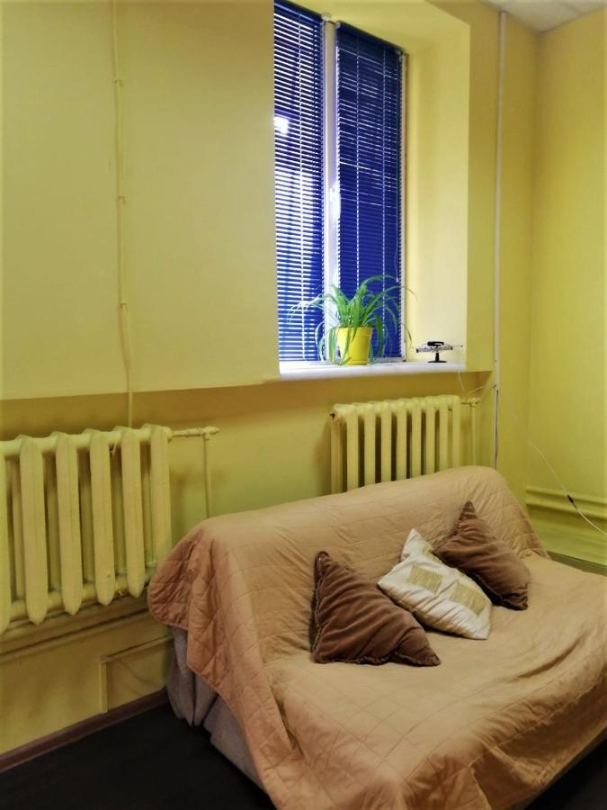 Hello Yellow Hostel Dnipro Ngoại thất bức ảnh