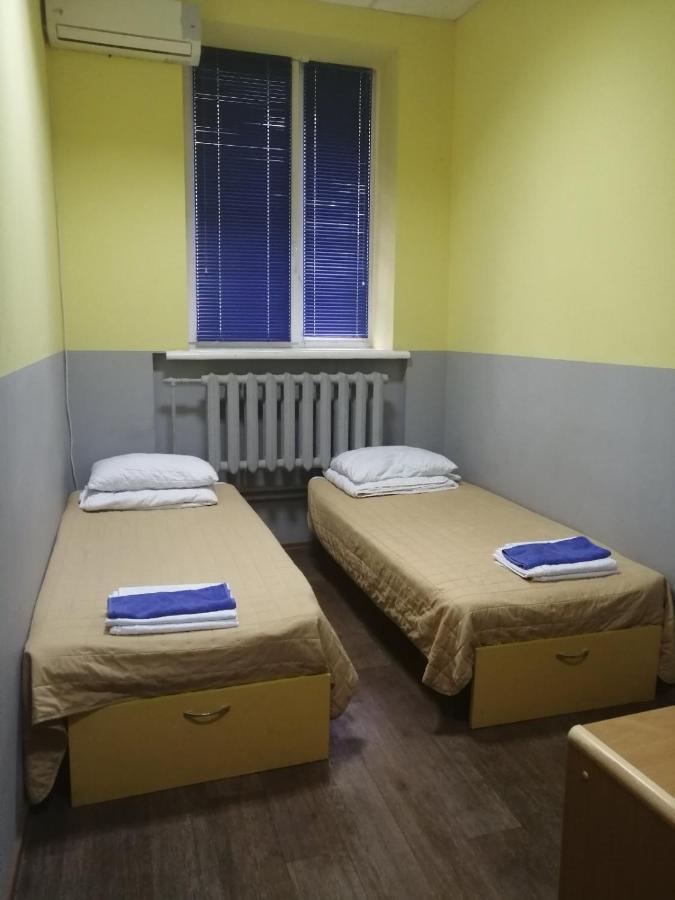 Hello Yellow Hostel Dnipro Ngoại thất bức ảnh
